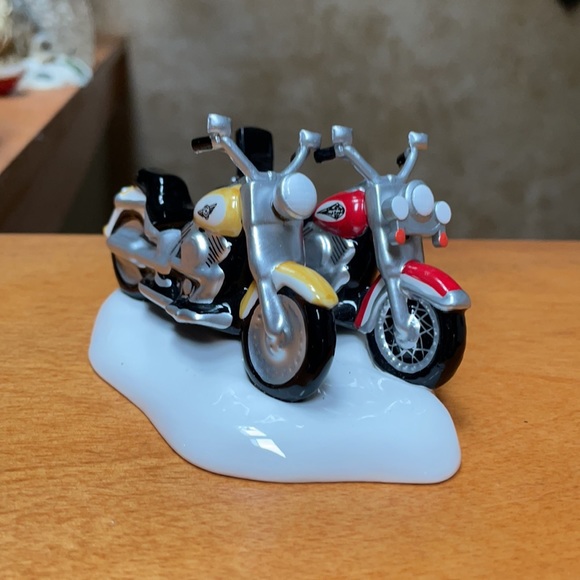 Harley-Davidson Department 56 Motorcycle Figurine - Picture 6 of 12
